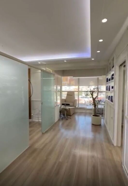 Shitet apartament 1+1 te Kompleksi Usluga te stacioni i Trenit