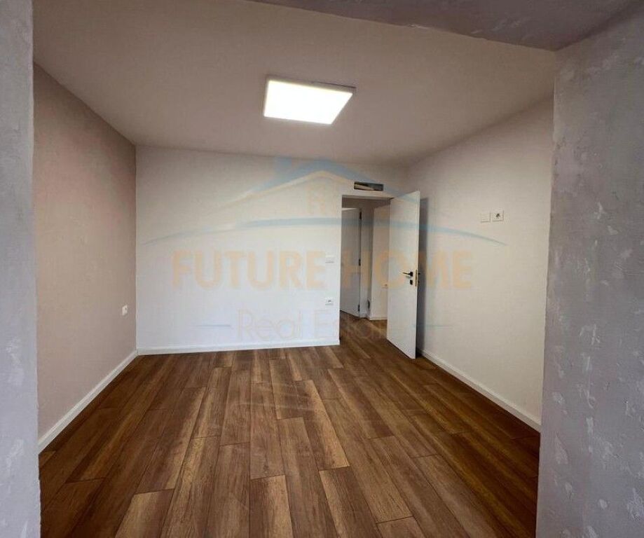 Qera, Ambient Biznesi, Brryli, Tirane