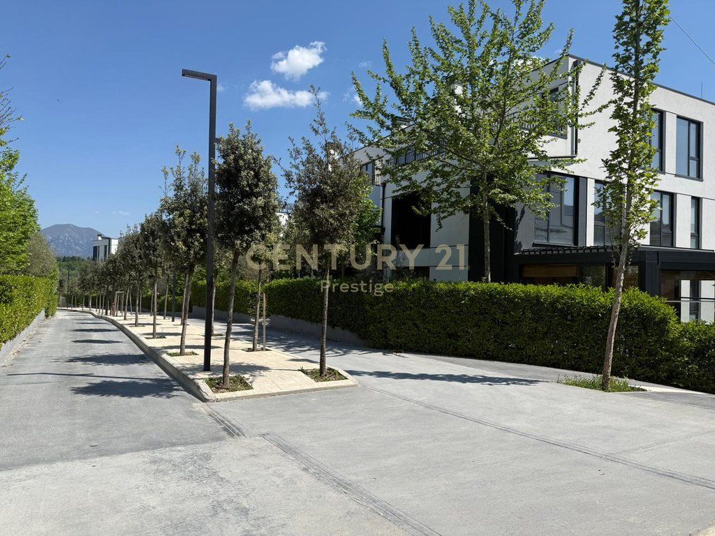 APARTAMENT 3+1+2+POST PARKIMI ME QIRA, "FOREST RESIDENCE", LIQENI I THATE! 1,450 € /Muaj