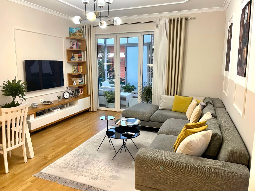 🏡 Shitet 3+1+2 dhe garazh 📍Kopshti Zoologjik