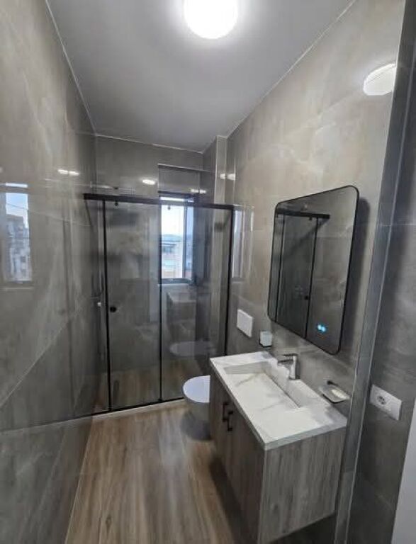 SHITET APARTAMENT 2+1+2 + Garderob Residenza Erli, Tirane