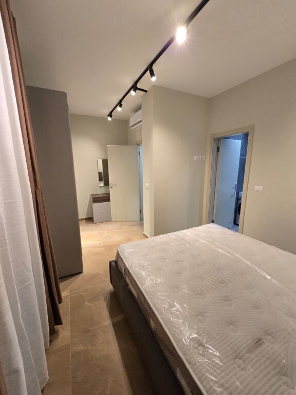 APARTAMENT ME QIRA 2+1+2 TE ZOGU ZI TIRANE