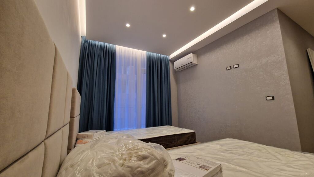 Appartamento 2+1+2 per qirq te Bulevardi i Ri