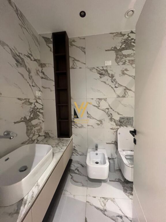 VENDESI APPARTAMENTO 2+1+2+3BLK A LAKE VIEW 650.000 EURO