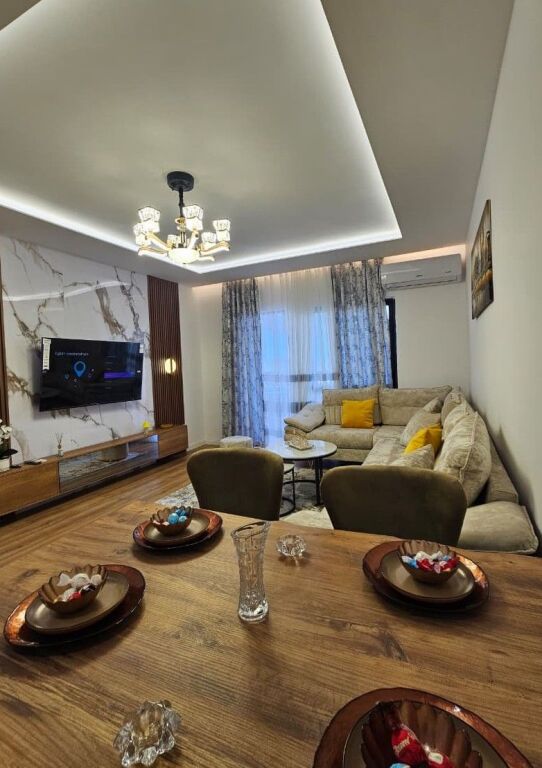 Shitet apartament 2+1+2 tek Pallati me Shigjeta