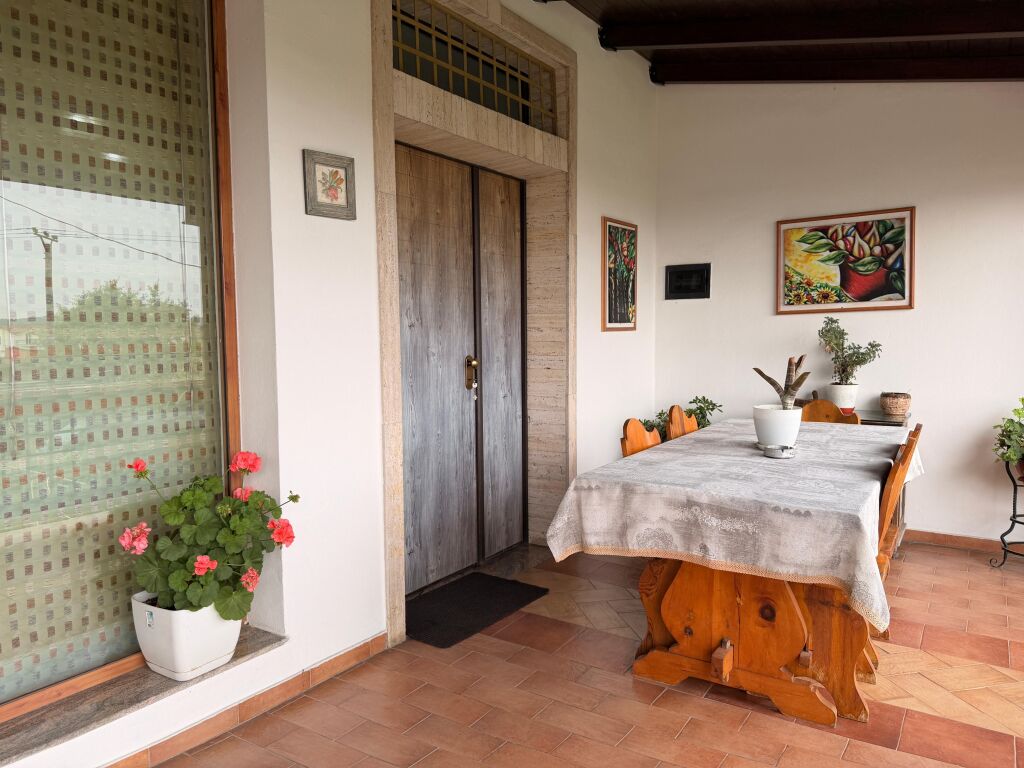 Shitet Vilë 3-Katëshe me Truall 1533m2 – Kavajë, Rruga Dytësore