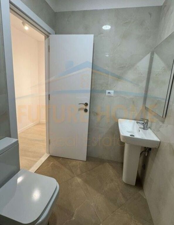 Rent, Apartment 1+1, Paris Commune, Tirana.