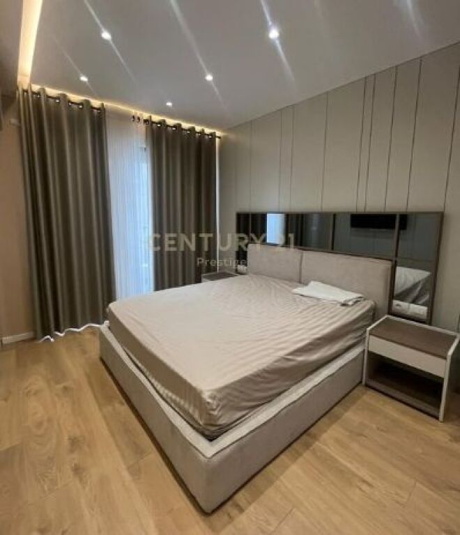 APARTAMENT 2+1+2 NE SHITJE