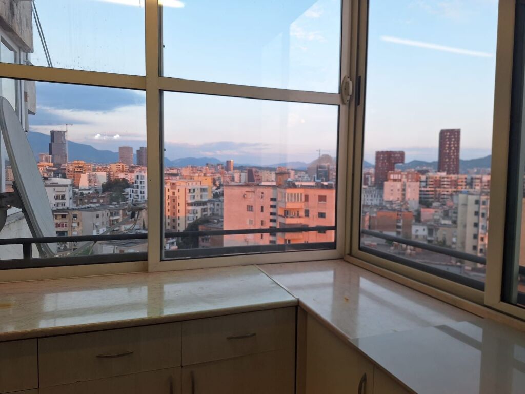 Jepet Me Qera Apartament 1+1