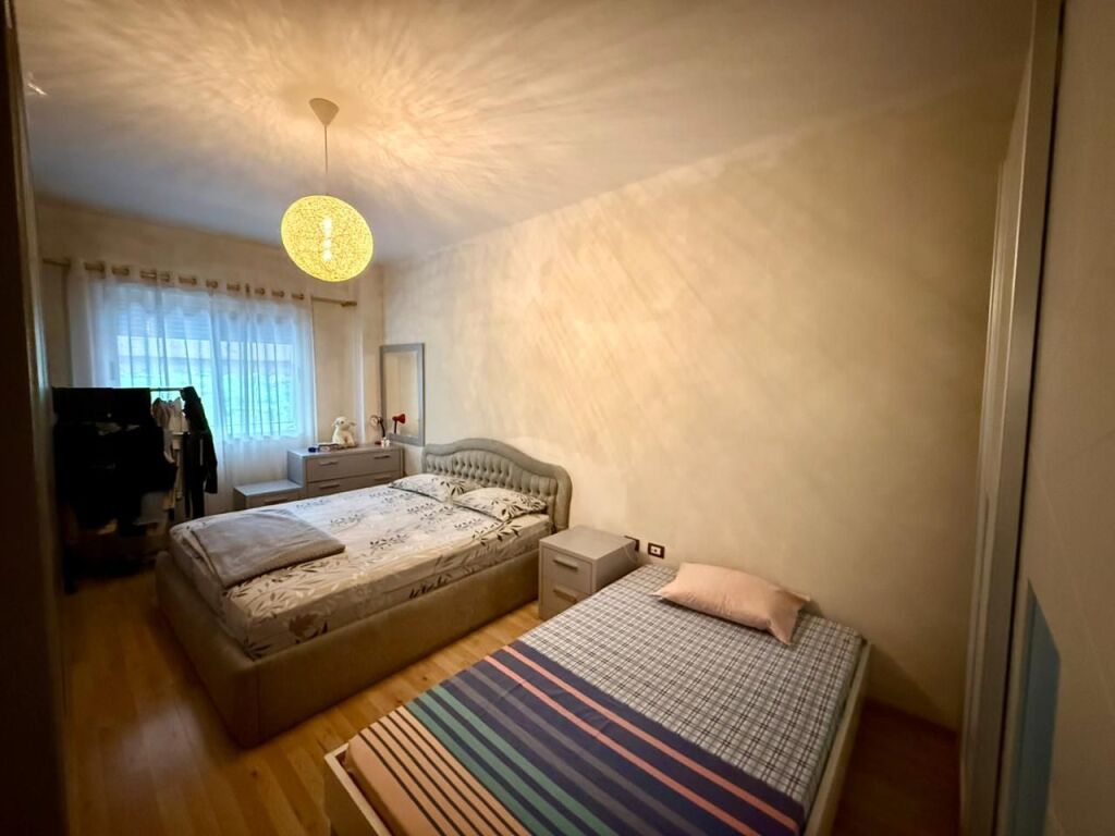 📣 AFFITTO Appartamento 1+1 📍 Vicino al Giardino Botanico ✨💶 Prezzo 60.000 Lek al Mese