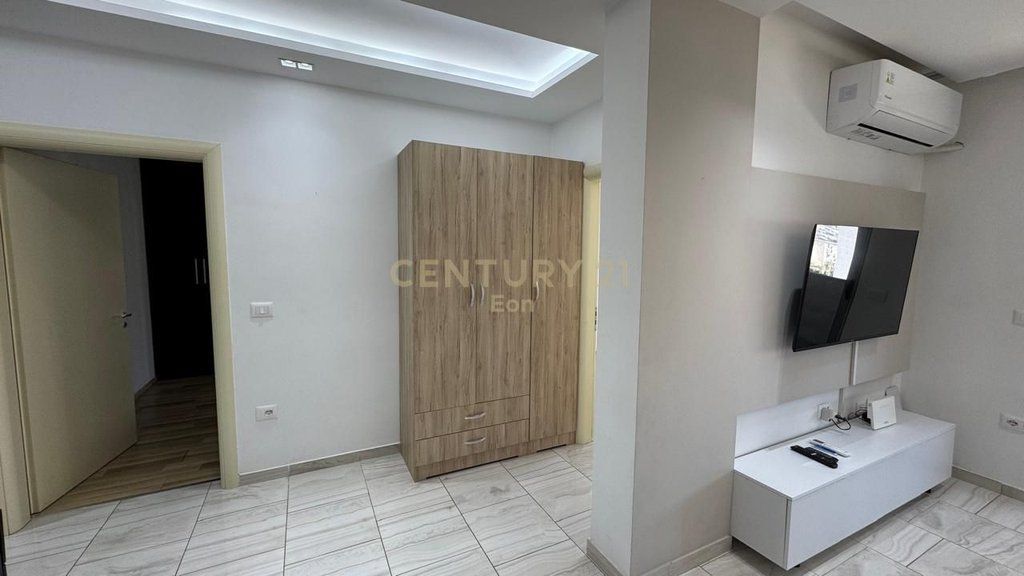 SHITET APARTAMENT 2+1+2 BALLKONE TE ISH-URT, DURRES !
