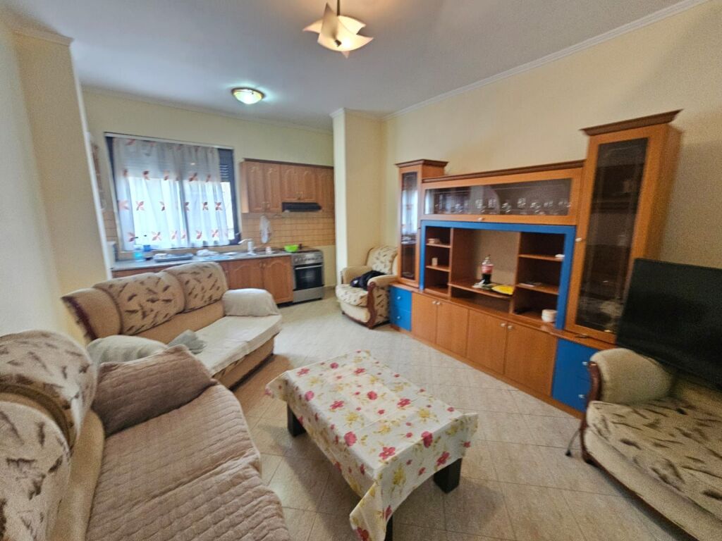 AFFITTASI APPARTAMENTO 1+1 VICINO A KAZAZI