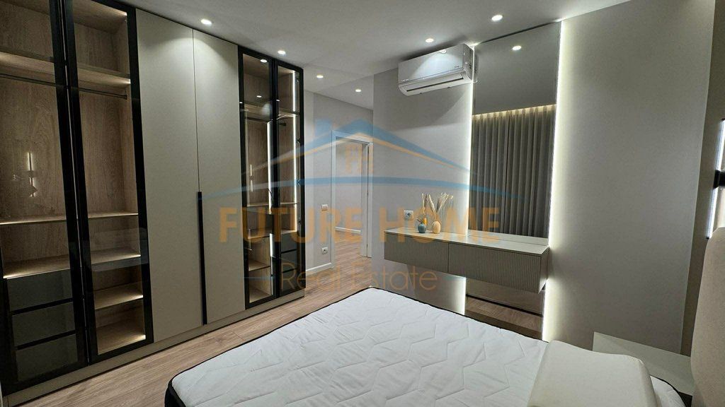 Shitet apartament 2+1+2 Golden Tower Residence Rruga Mine Peza