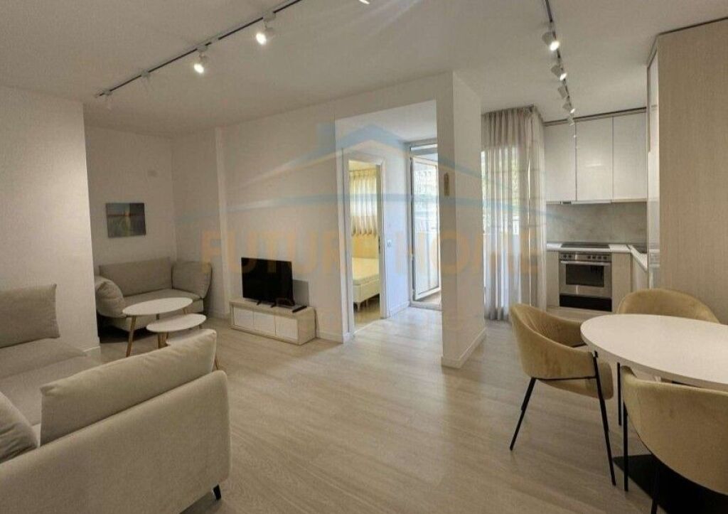 Rent, Apartment 1+1, Paris Commune, Tirana.