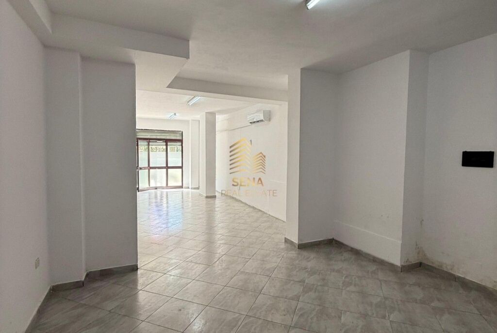 Qira, Ambient Biznesi, Rruga e Barrikadave, 40.000 Lek/Muaj