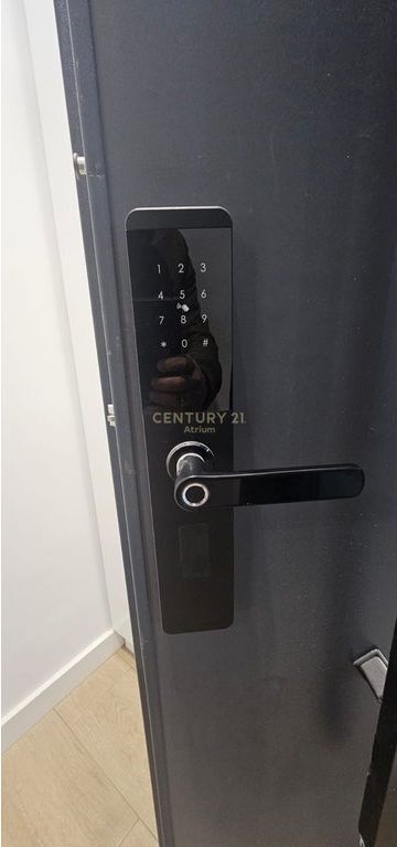 Shitet studio apartament ne Qerret!