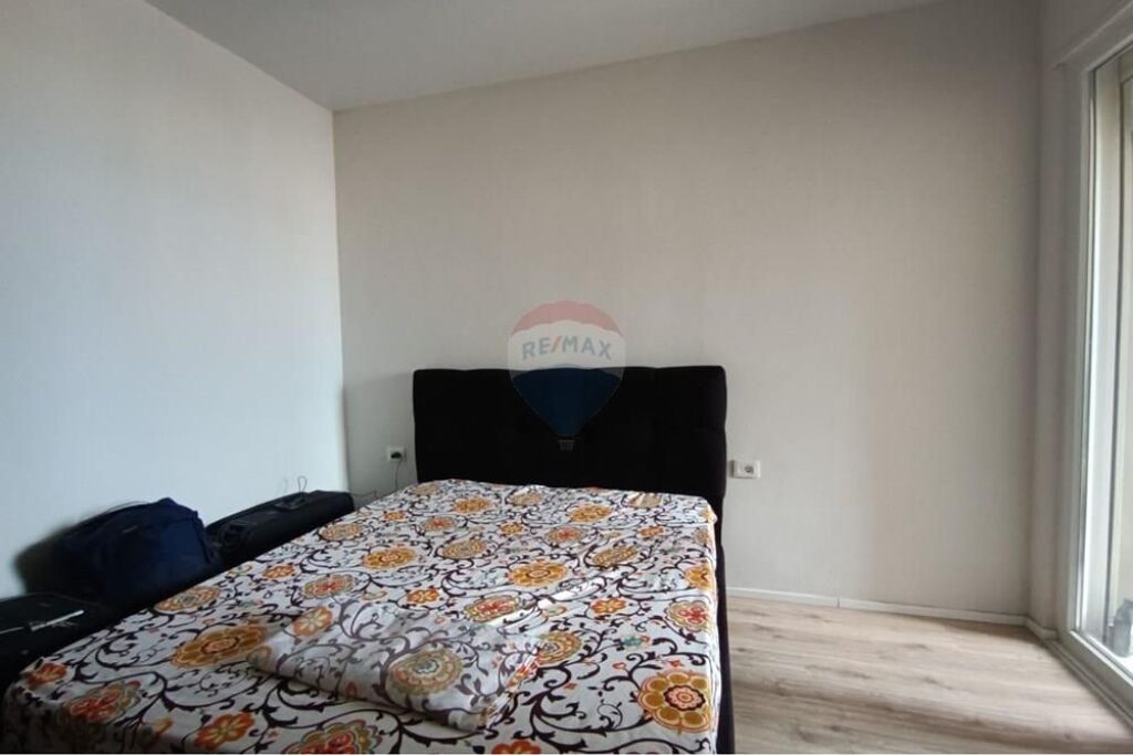 Apartament 1+1 me qera tek American 3