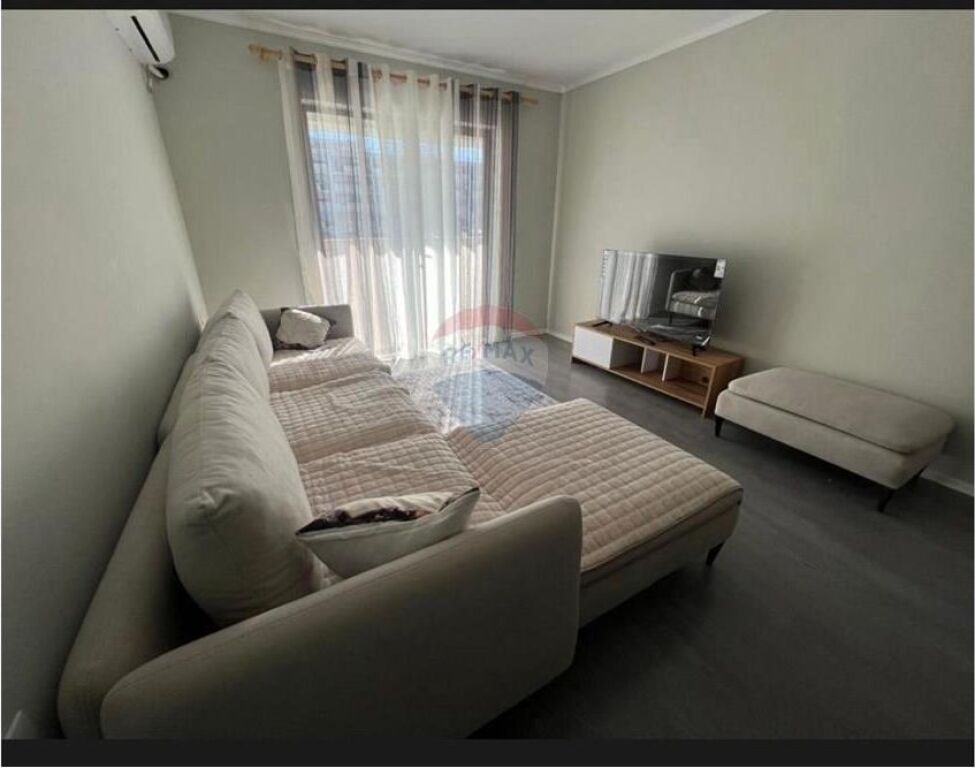 Jepet apartament 1+1 me qira tek 5 maji.