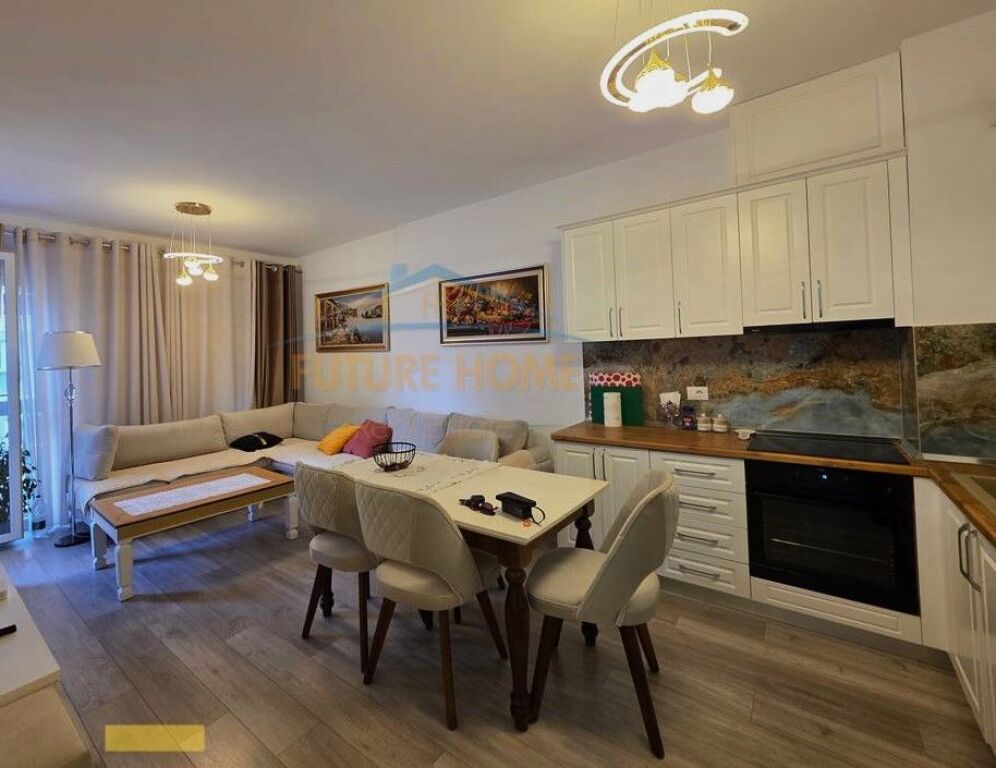 Affitto, Appartamento 2+1+posto auto, Univers City Qtu