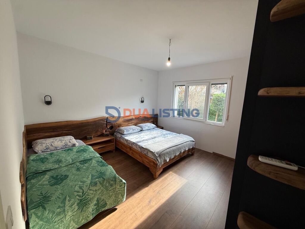 OFROHET PER SHITJE TEK REZIDENCA VALA MAR 1+1+ VERANDE + OBORR