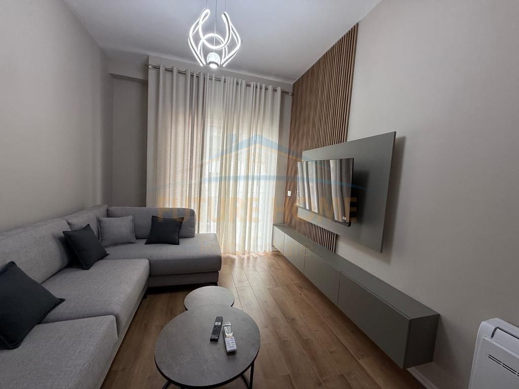 Affitto, Appartamento 1+1, Complesso Aura