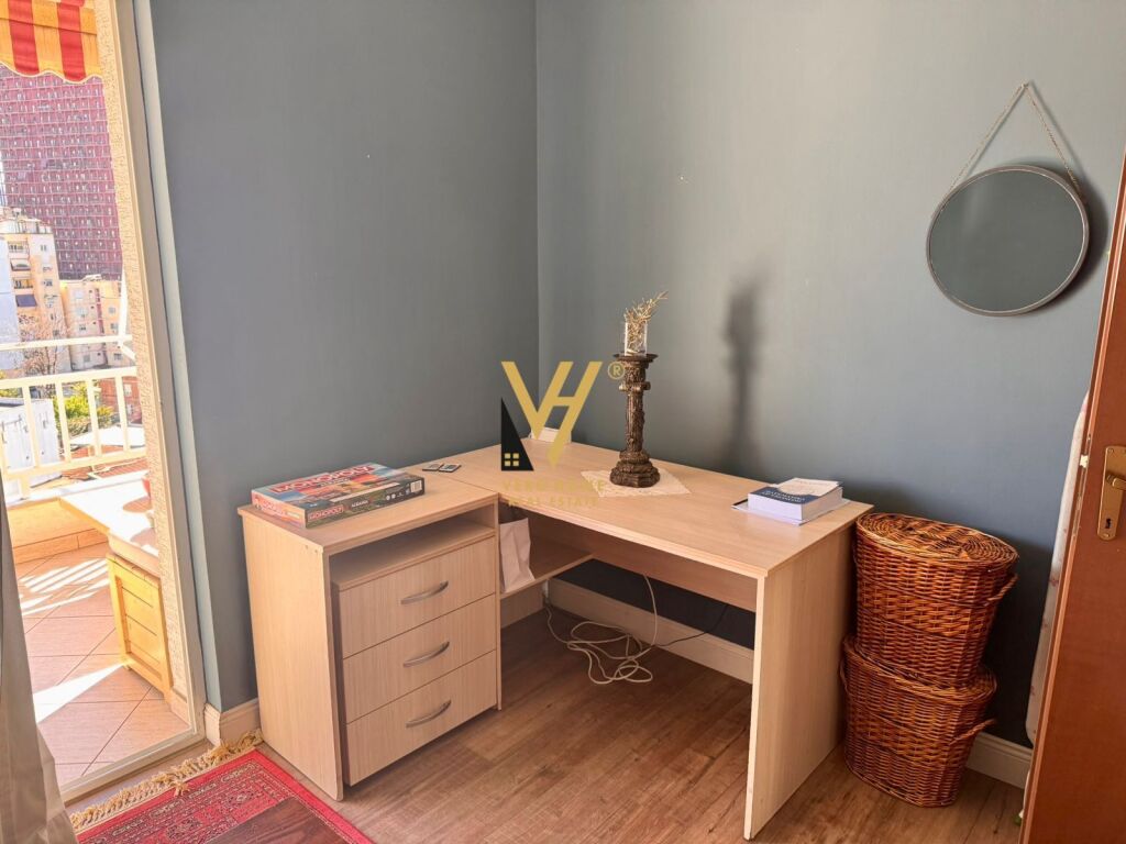 JEPET APARTAMENT 2+1+BLK ME QERA TE RRUGA E KAVAJES 75.000 LEKE