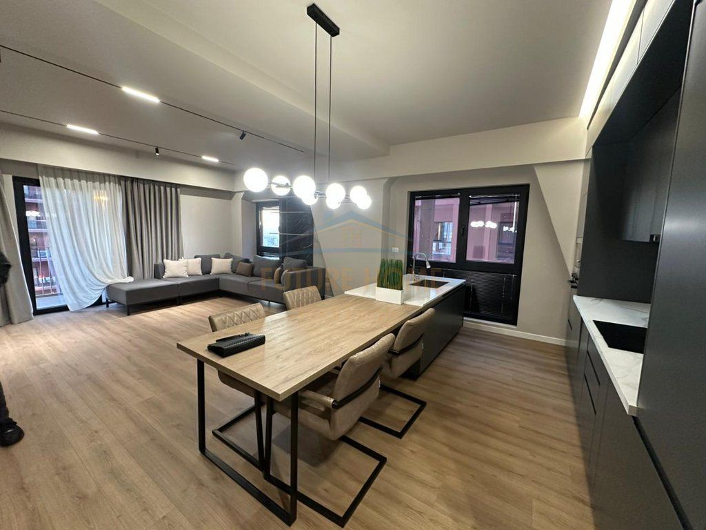 In vendita appartamento 2+1+2 Garden Building Rruga e Kavajes