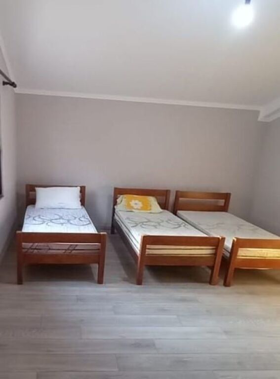 APARTAMENT 1+1. 40000 LEKE.INXHINIERIA E NDERTIMIT.