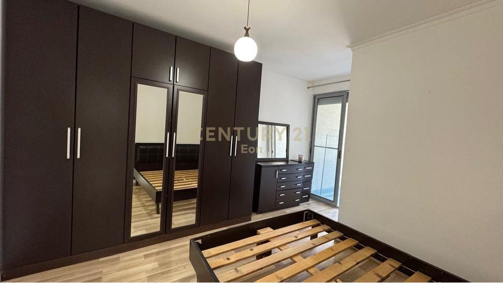 SHITET APARTAMENT 2+1+2 BALLKONE TE ISH-URT, DURRES !