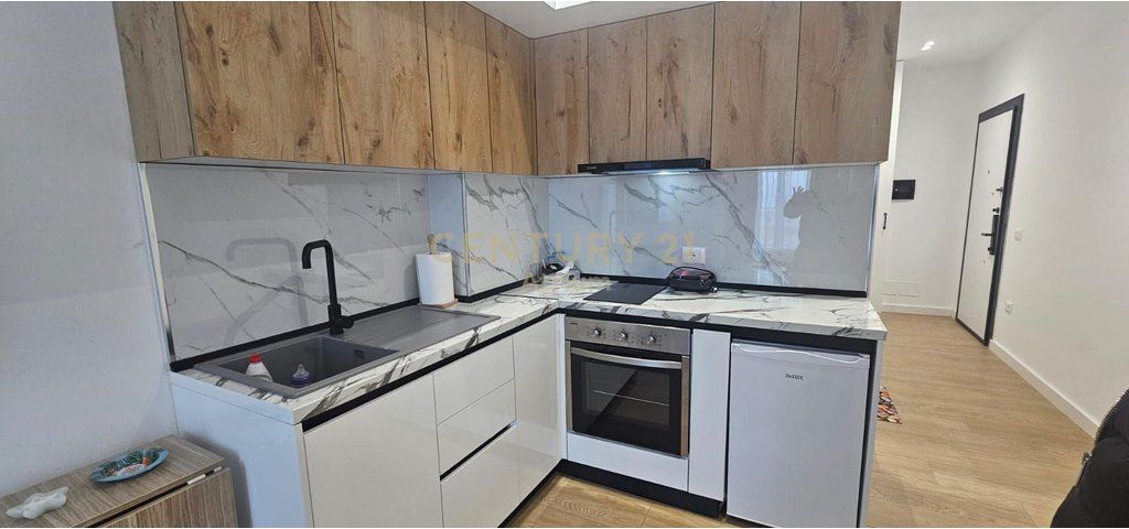 Shitet studio apartament ne Qerret!