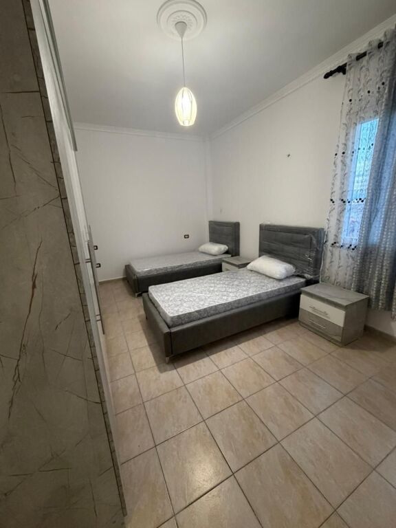 Jepet me qira apartament 1+1