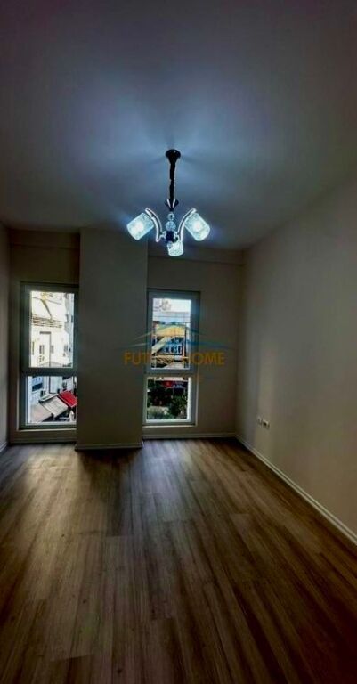 Qera, Apartament 2+1+2 , Zogu i Zi, Tiranë 650 €