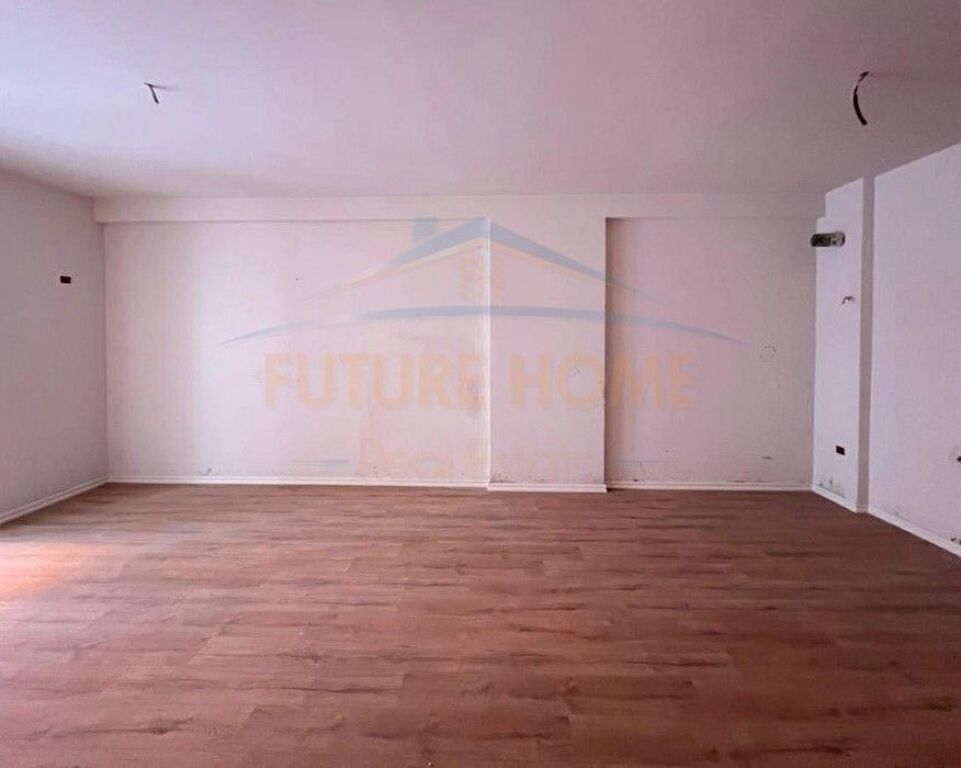 Shitet, Apartament 1+1, Yzberisht