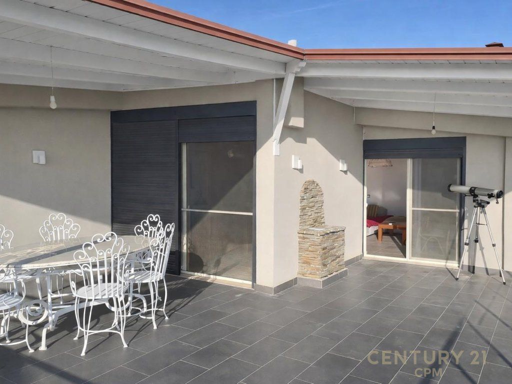 VENDESI SUPER APPARTAMENTO 2+1+2 A GOLEM, INVESTITO FINO AI DETTAGLI CON AMPIO VERANDA E VISTA MARE