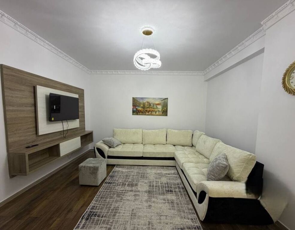 Appartamento 2+1+2 in affitto