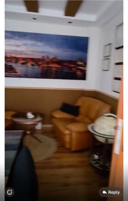 3+1, per ufficio, palazzo nuovo con ascensore, ex esposizione, 1 milione di lek