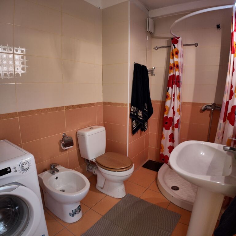 EXLUSIVE ! OKAZION ! Shesim 2+1+3 ballkone ne Vollga me pamje deti !