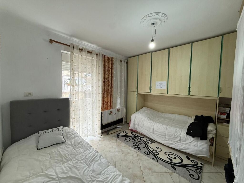 Apartment 2+1 for sale near the school Kushtimi i Liris in Ali Dem!