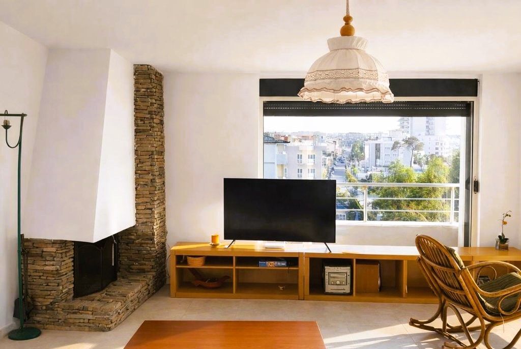 SHITET SUPER APARTAMENT 2+1+2 NE GOLEM , I INVESTUAR DERI NE DETAJE ME VERANDE TE MADHE DHE PAMJE NGA DETI