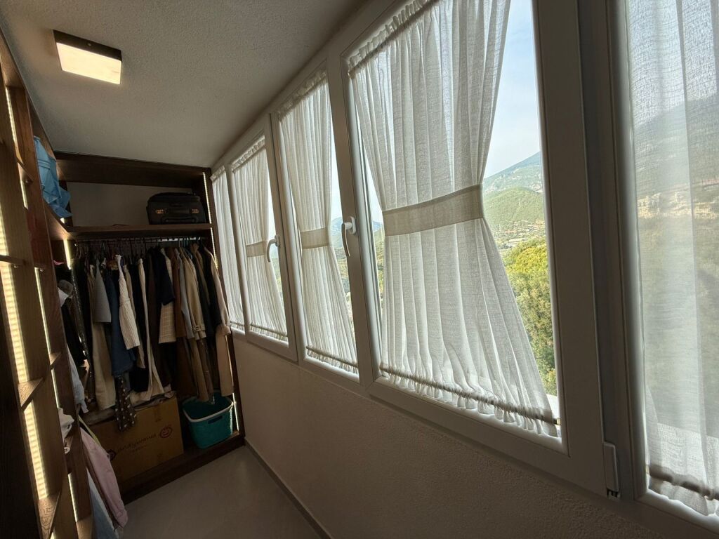 Shitet apartament 1+1 ne Fresk