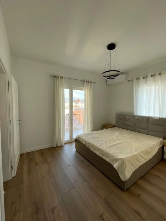 Qera | Apartament 1 + 1 | Rruga e Kavajës | 550 €/muaj