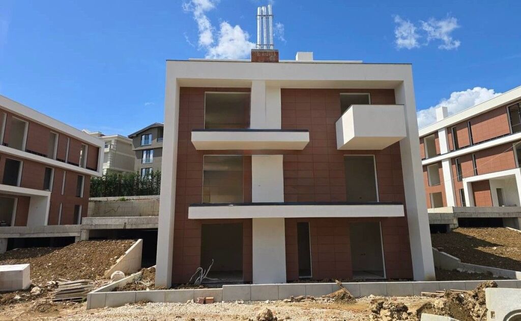 🏡Shitet Apartament 3+1+2 poste+garderobe te Tulipan Rezidence, Prane TEG-ut🔥