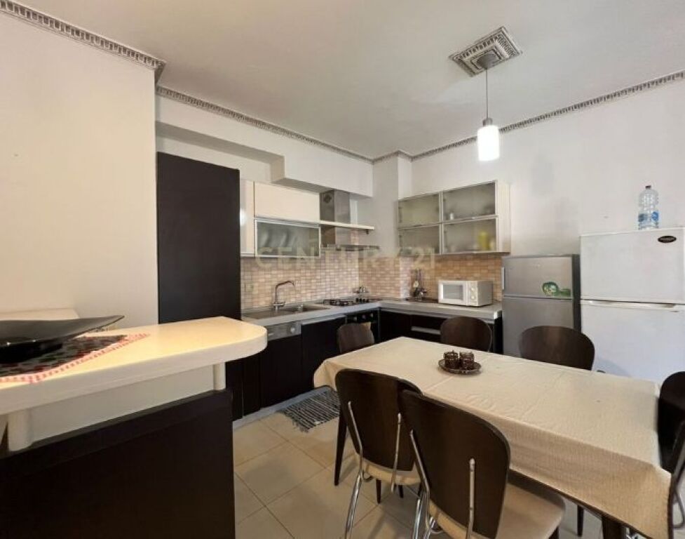 Apartament 2+1+2 me qera