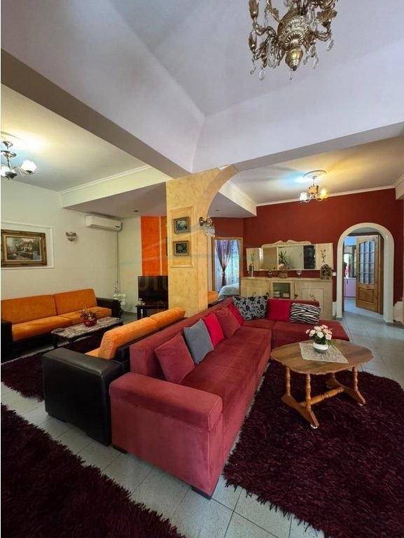 Shitet, Apartament 3+1, Selite, Tirane