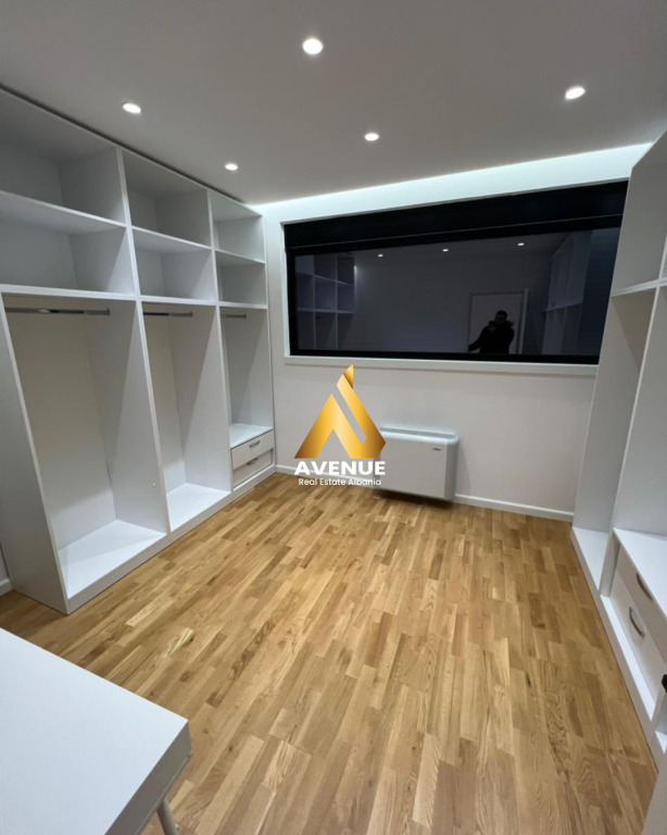 JEPET ME QIRA VILË 2-KATËSHE – TEG, TIRANË