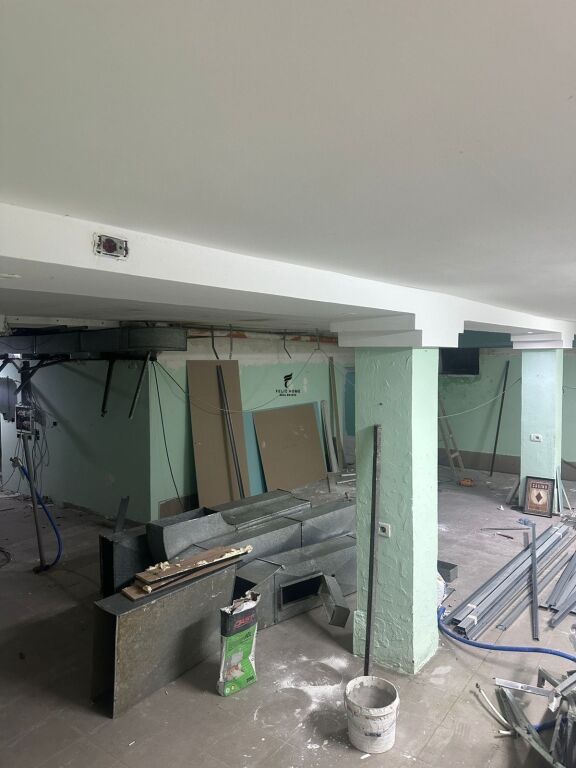 NEGOZIO IN AFFITTO 175 M2 VASIL SHANTO 80.000 LEKE FH-70169