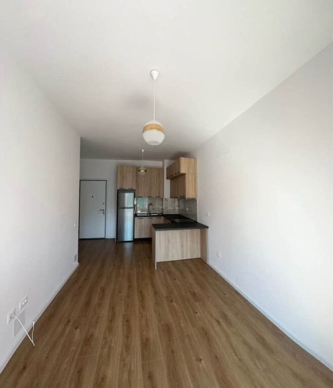 APARTAMENT 1+1 ME QERA - RR. ALI DEMI, TIRANE