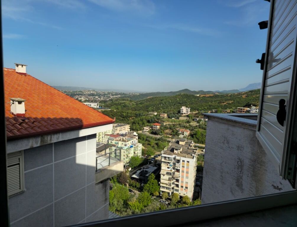 Shitet Papafingo ne Zonen e Freskut me Pamie nga Dajti