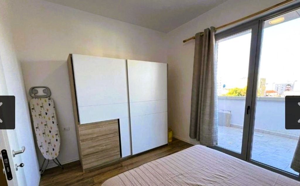 OKAZION! APARTAMENT 1+1 + 18 m² VERANDË – RR. "BARDHYL"!