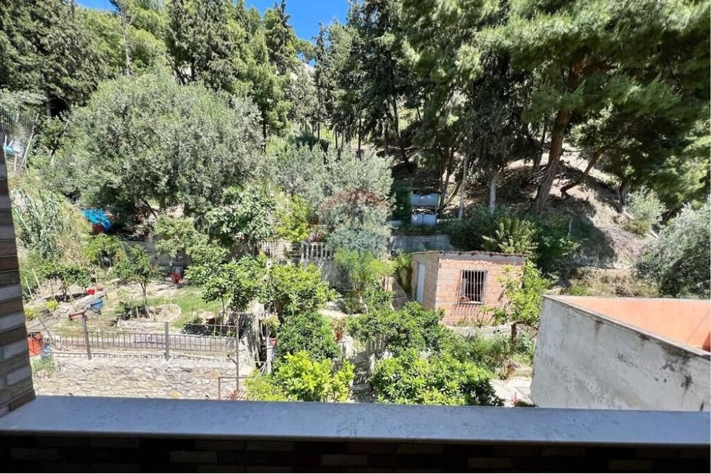 🏡✨ Vilë për Shitje – Lagjja Lirimi, Vlorë ✨🌿